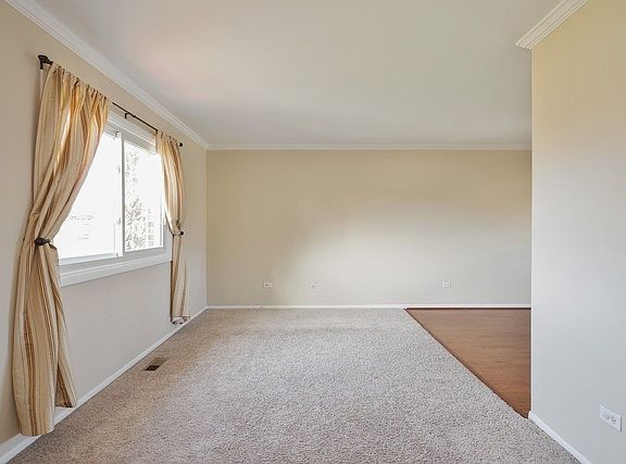 2nd image of 2 Lorraine Ave