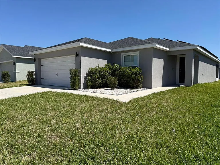 1046 Tropea Ln — Photo 3