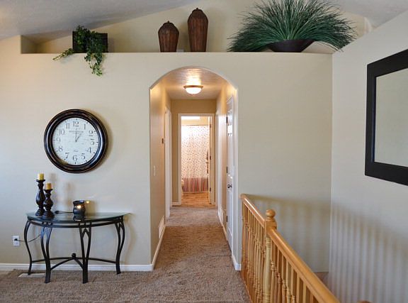 5th image of 2095 N Viola Dr