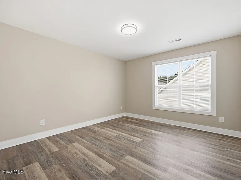 649 Abigail Taylor Dr #B — Photo 21