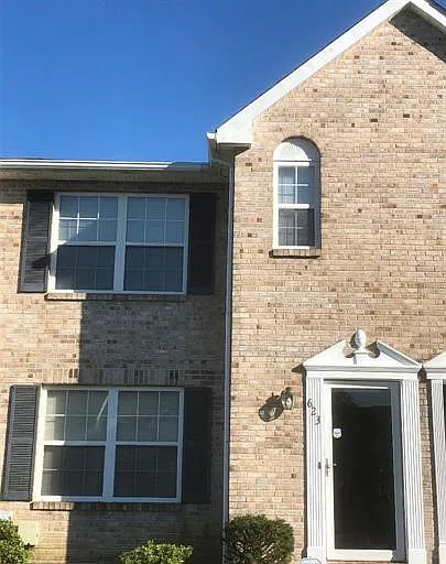 623 Candlestick Ln — Photo 10