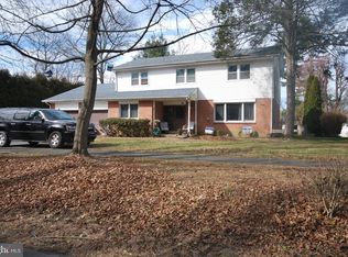 1046 Gravel Hill Rd, Southampton, PA 18966