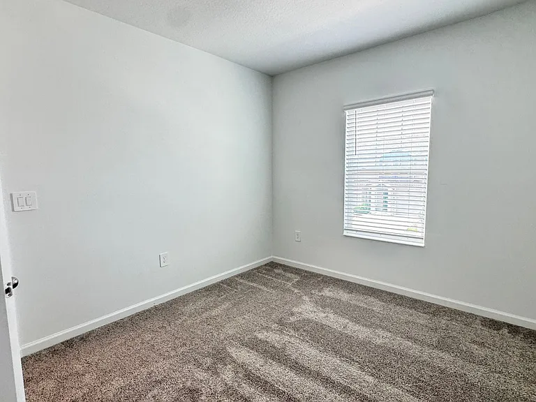 3141 Laurent Loop — Photo 27