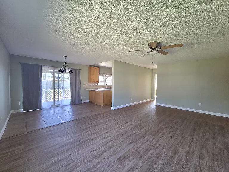 4295 Peg Ct — Photo 5