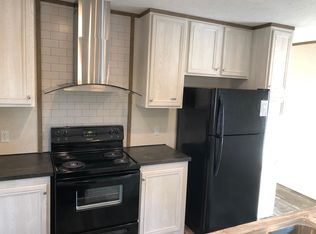 37 Green Park Dr, Mobile, AL 36695