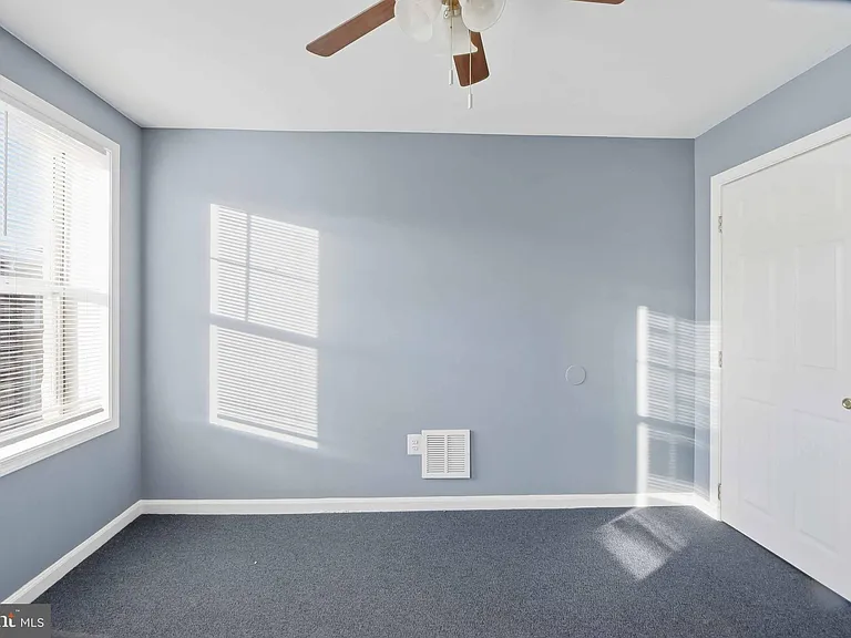 415 N Belnord Ave — Photo 22