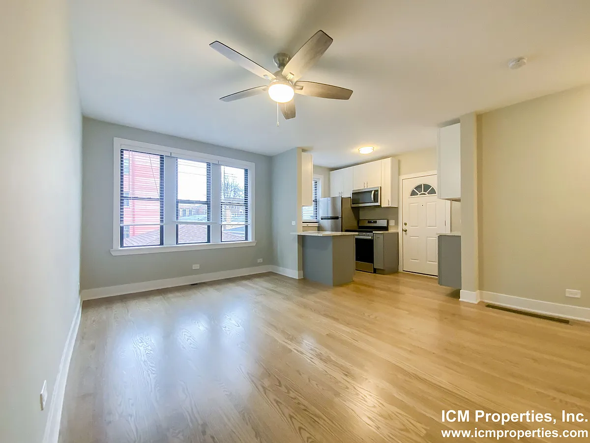 Building Photo - 36201B N Marshfield Ave #1B