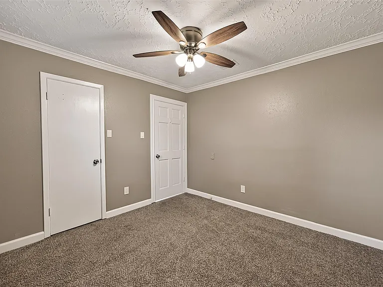 7338 Cornwall Bridge Ln — Photo 25