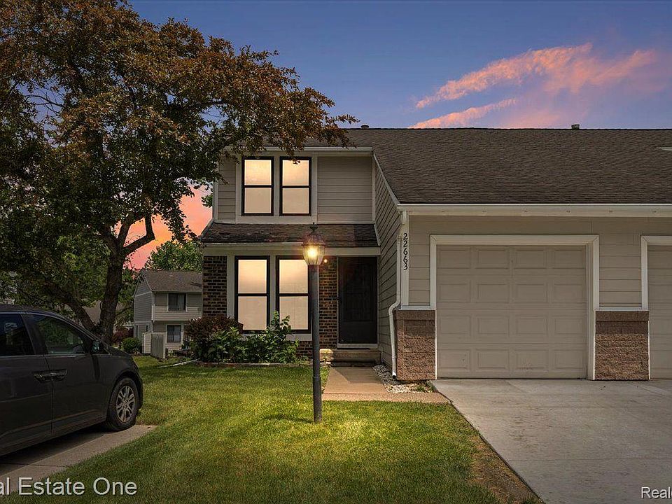 1st image of 22663 Cranbrooke Dr