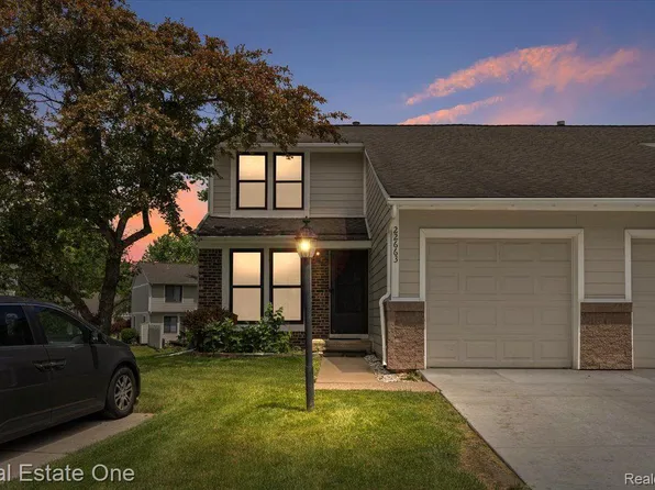 22663 Cranbrooke Dr, Novi, MI 48375