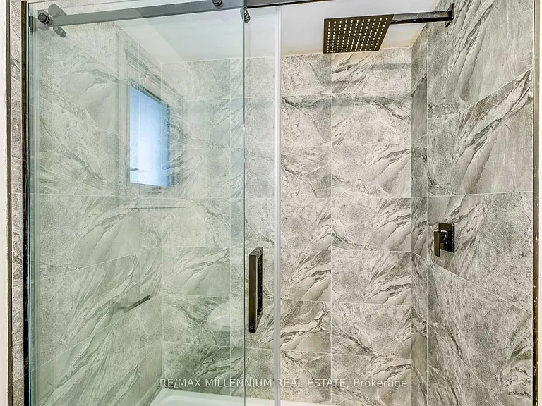 36 Bing Cres — Photo 21