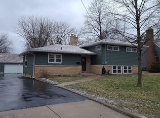 8820 Oakwood Ave, Munster, IN
