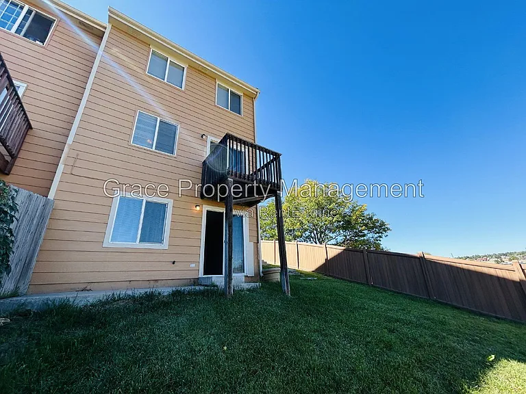 424 W 91st Cir — Photo 18