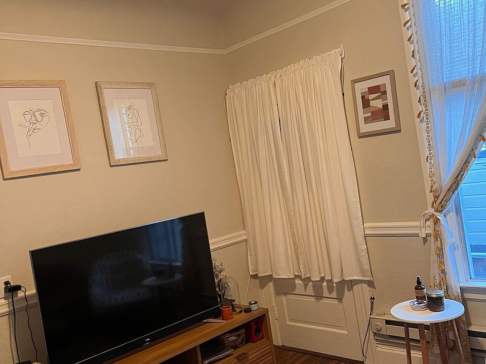1st image of 2117 Jones St #B