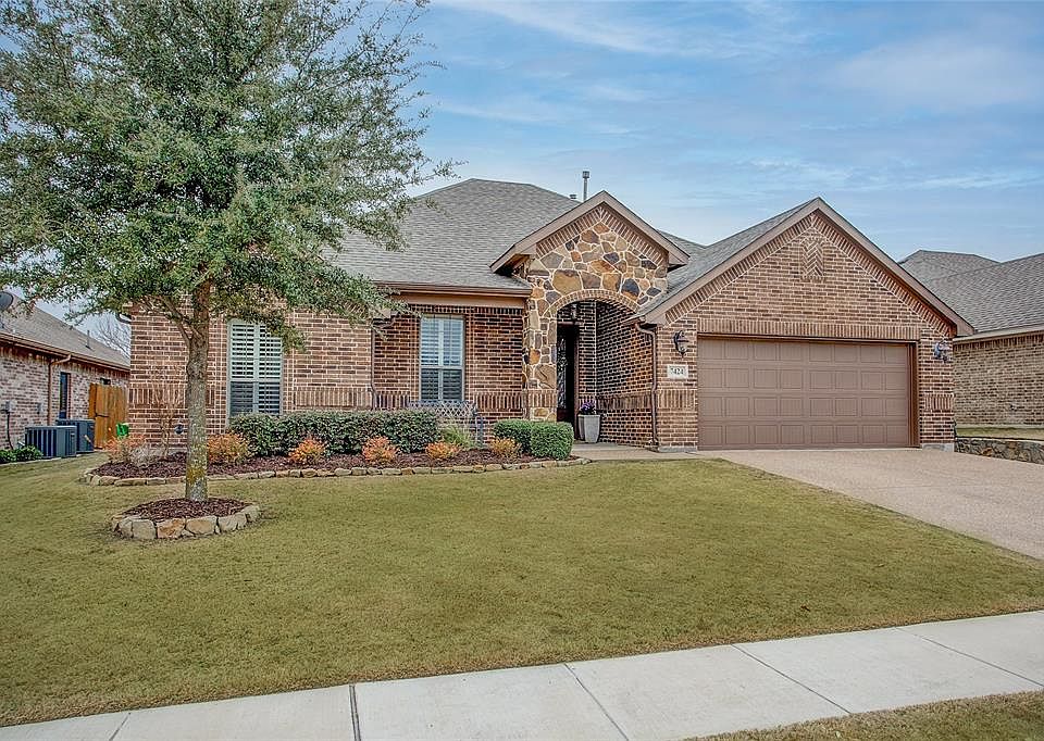 1st image of 7424 Hillstone Dr