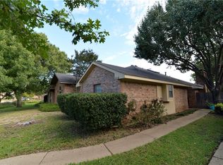 2118 Hearthside Ln, Garland, TX 75044