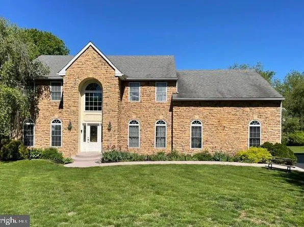 114 Memory Ln, Telford, PA 18969
