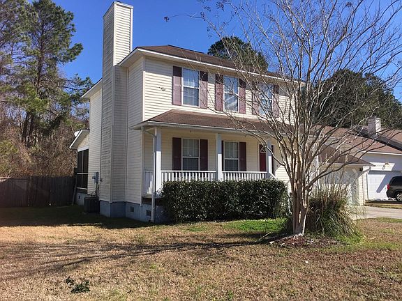 3rd image of 451 Courtland Dr
