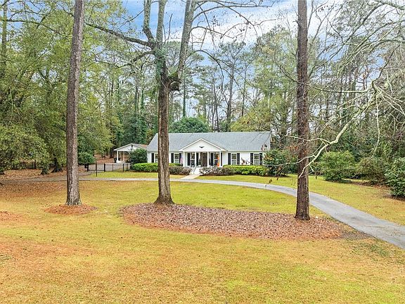 2nd image of 740 Moores Mill Rd