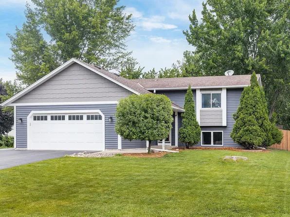 5830 W 139th St, Savage, MN 55378