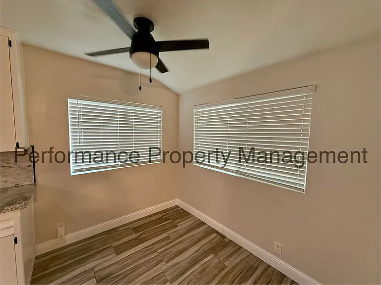 2401 Kayoming Way — Photo 5