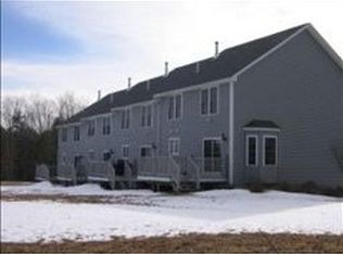 22 Scribner Rd APT 3, Fremont, NH 03044