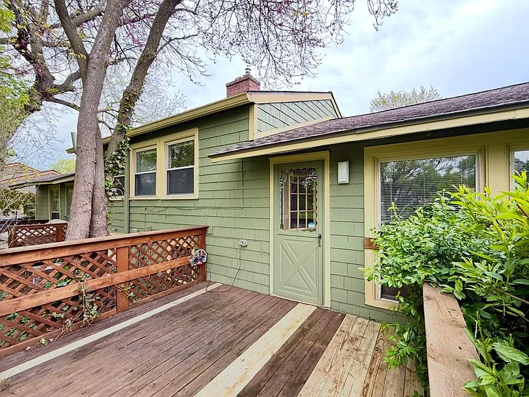 2824 Whitewood St — Photo 16
