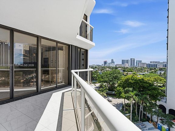2nd image of 3610 Yacht Club Dr APT 702