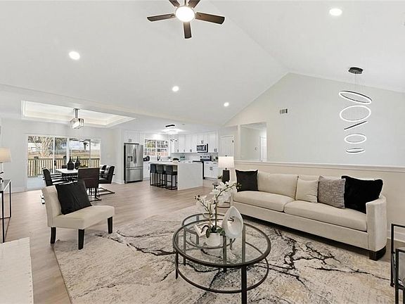 4th image of 3363 Old Oaks Rd