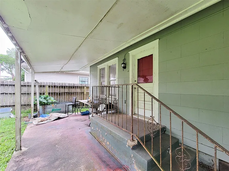 508 W Lang St — Photo 24