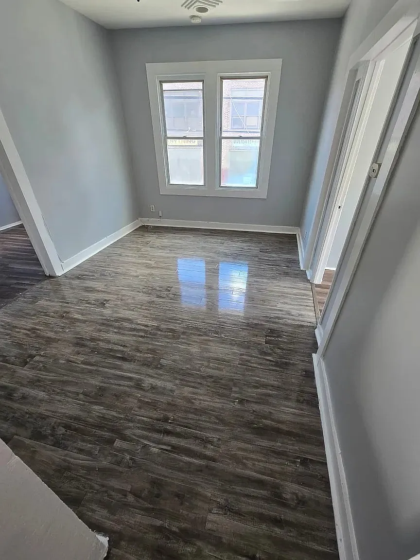 3 bed, $1,900 — Photo 3