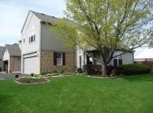 254 Paddington Ln, Bolingbrook, IL 60440