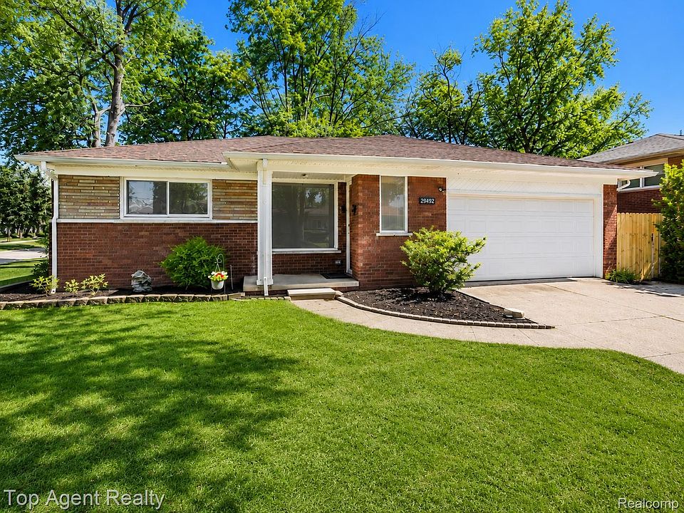 1st image of 29492 Geraldine Dr