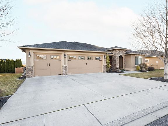 2nd image of 3035 Bluffs Dr