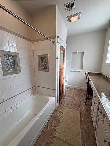 4519 S Derbigny St — Photo 16