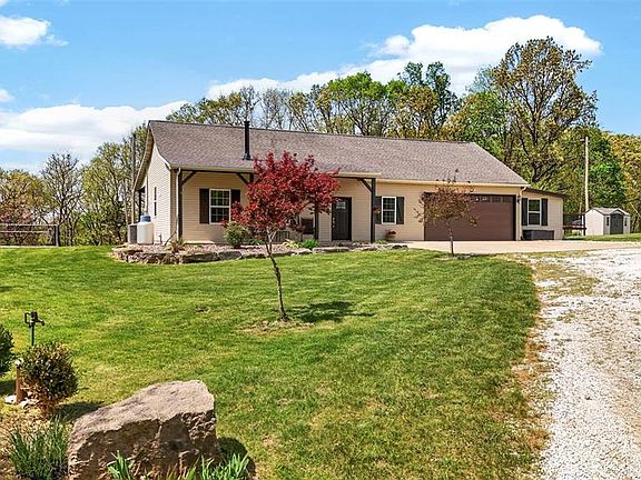 5th image of 16731 Baumann Ln