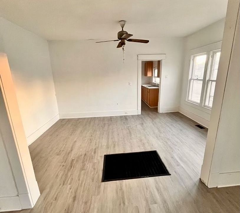 1st image of 404 E Ashland St