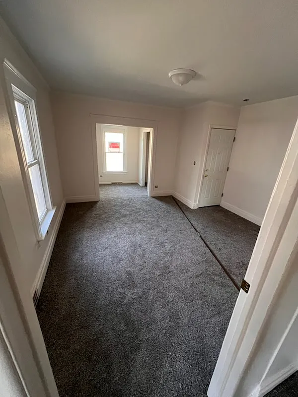 Building Photo - 335 S Jackson St #1