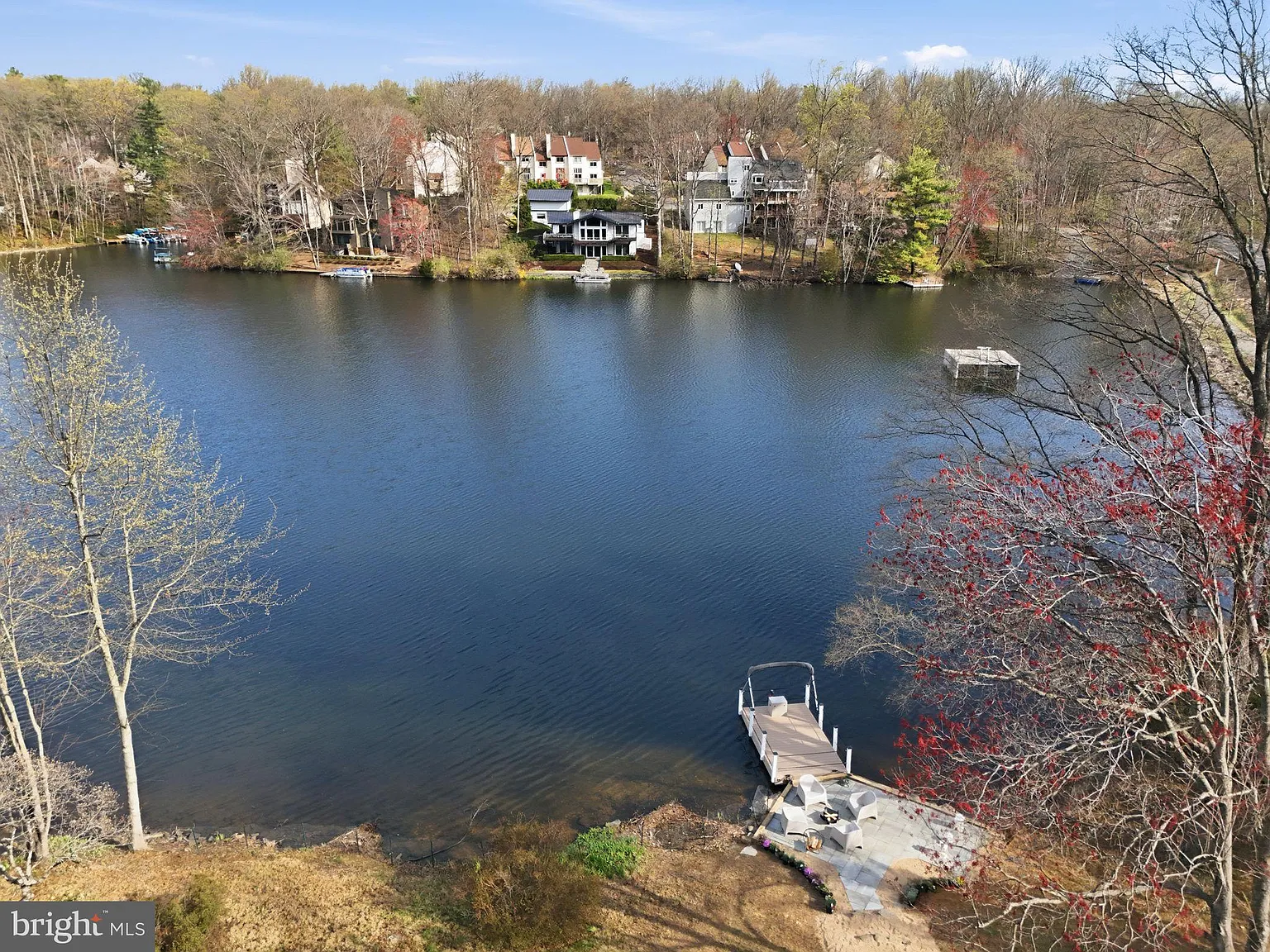 6 bed, 5.5 bath, 4155 sqft, $9,900 — Photo 4