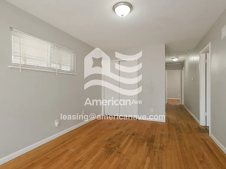 113279_004_wm_-_living_room_13567813.jpg
