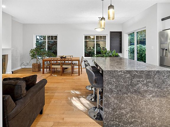 5th image of 1405 Mallek Cres #3