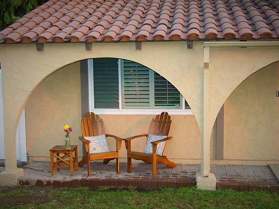 Private-Quiet Sitting Area