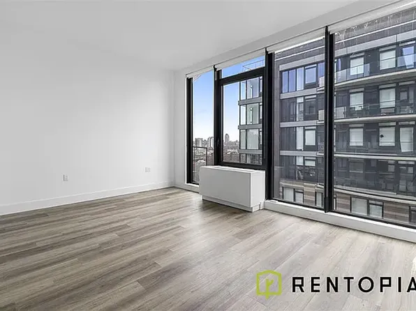 224 East 135th Street 2203 image 3 of 27