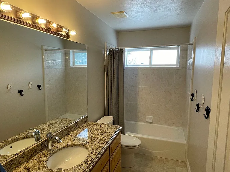 3203 E 4650 N — Photo 15