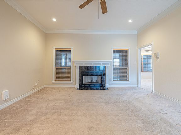 3rd image of 5113 Winchester Dr