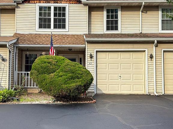 3rd image of 49 Cottonwood Dr