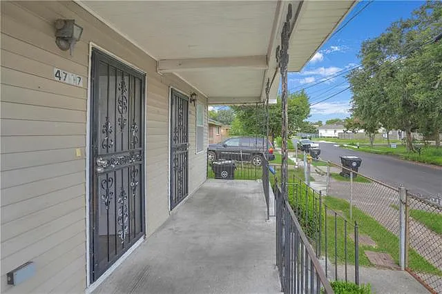 2 bed, 1.0 bath, 708 sqft, $1,500 — Photo 2