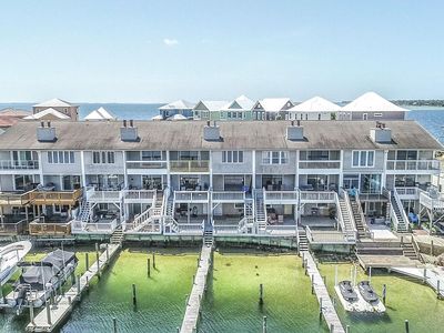 230 Snug Harbor Dr, Shalimar, FL, 32579