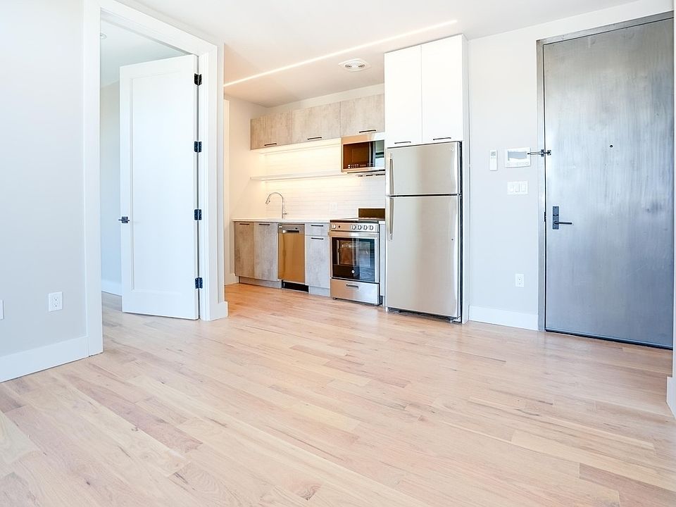 1st image of 17 Jefferson St #4A