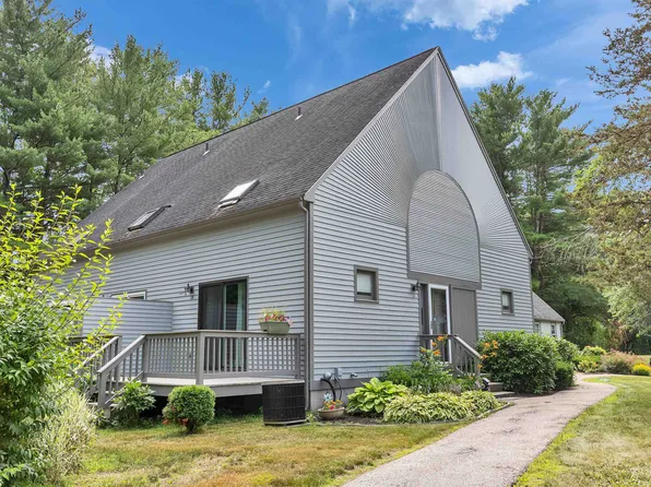 13 Glengarry Drive, Stratham, NH 03885